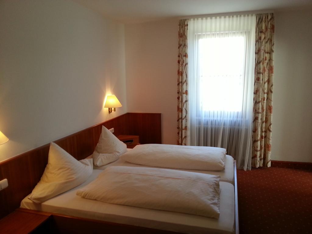 Hotel Seewirt Нонненгорн Номер фото