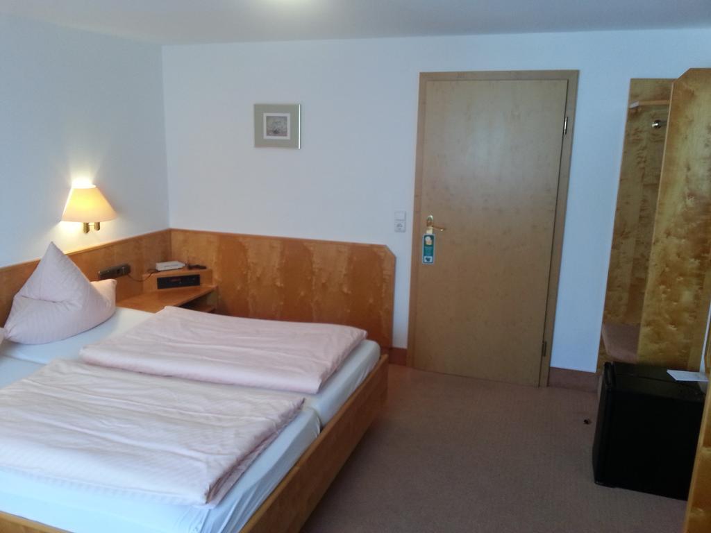 Hotel Seewirt Нонненгорн Номер фото
