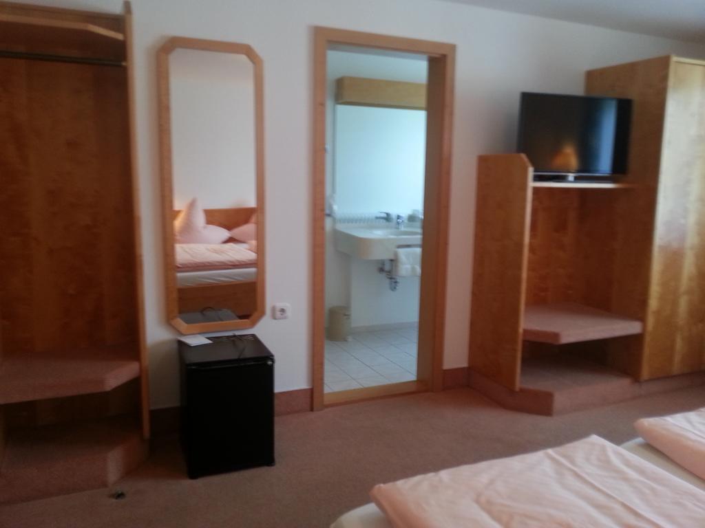 Hotel Seewirt Нонненгорн Номер фото