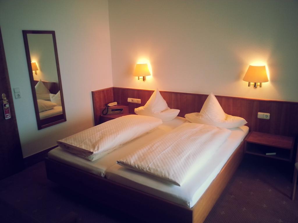 Hotel Seewirt Нонненгорн Номер фото