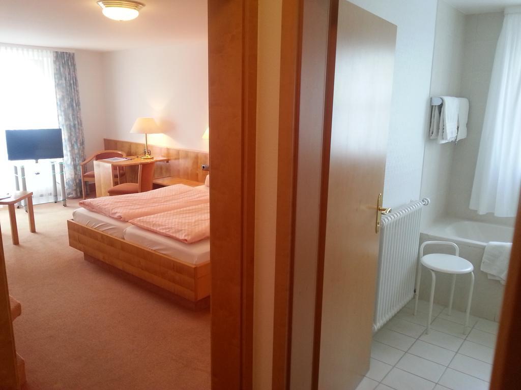 Hotel Seewirt Нонненгорн Номер фото